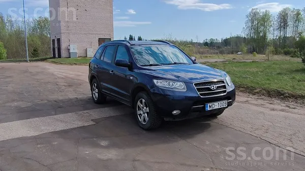 Hyundai Pārdodu koptu un uzticamu Hyundai Santa Fe. Auto i