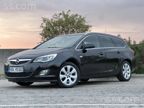 Opel Opel Astra Sports Tourer. 1.4 Benzīns 103kw motors