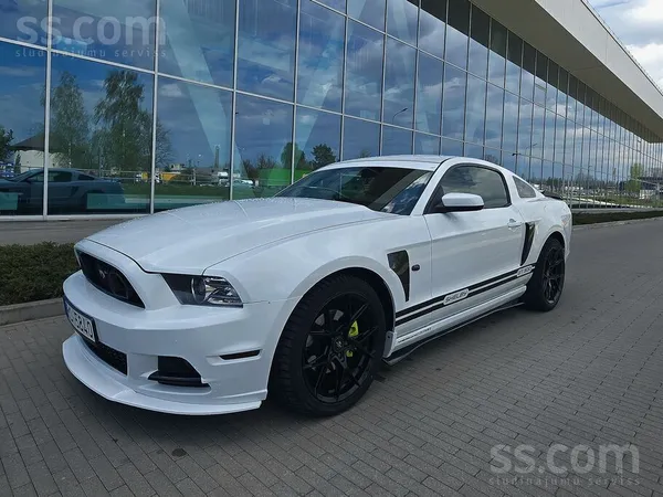 Pārdodu Ford Mustang, izlaiduma gads 2014, ar uzticamu atmosfērisko 3.7 V6 b