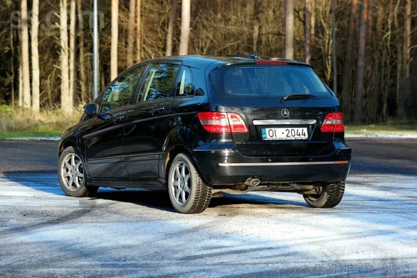 Mercedes Pārdodu automašīnu labā tehniskā un vizuālā stāvok