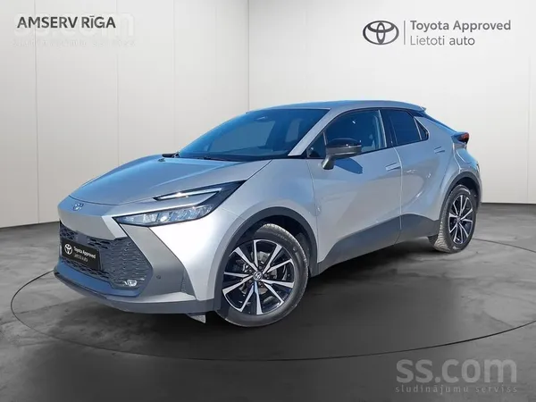 Toyota C-Hr, Style- komplektācija. 
1.8 hybrid ar kopējo jaudu (103kw/140zs