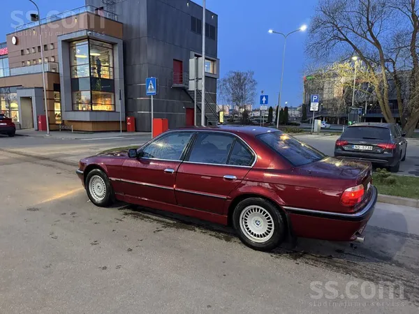BMW Sveiki, pardodu BMW e38 730i. 