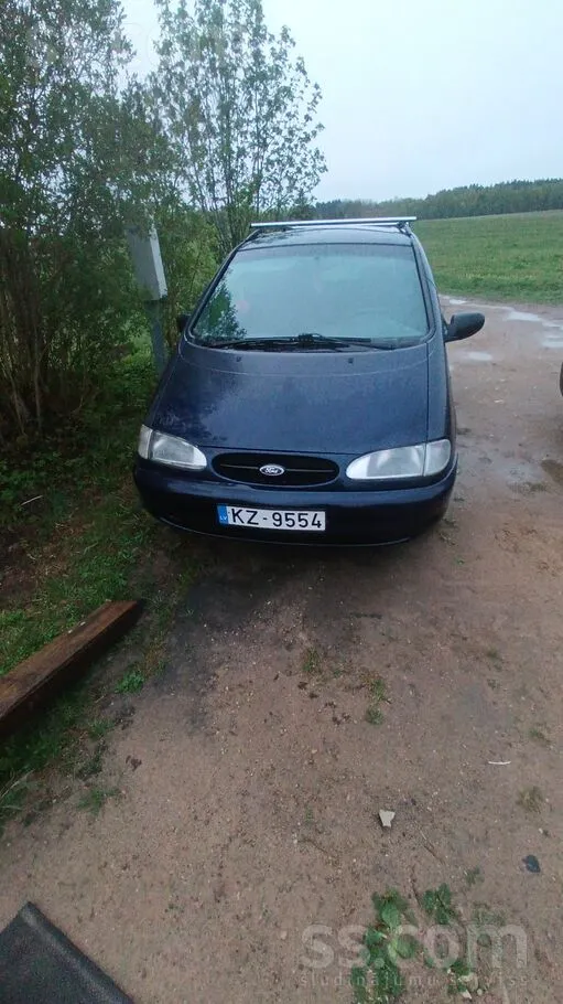 Automašīna ar vizuālajiem defektiem. 
Pārrakstīšana vai norakstīšana uz jau
