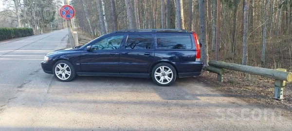 Volvo Pārdodam volvo v70 darba kārtībā. 96kw ekonomisks.