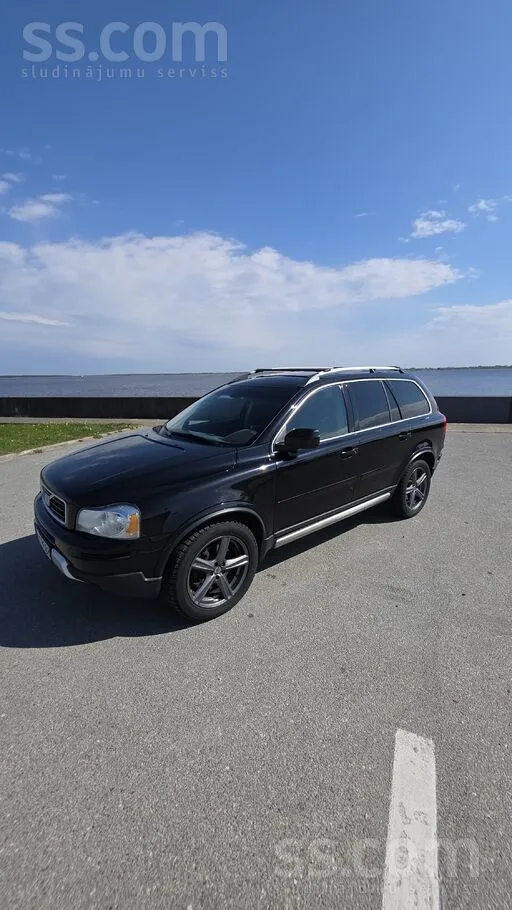 Volvo Pārdod Volvo Xc90 R-Design, 2.4 D5, 136kW, 4x4, 7