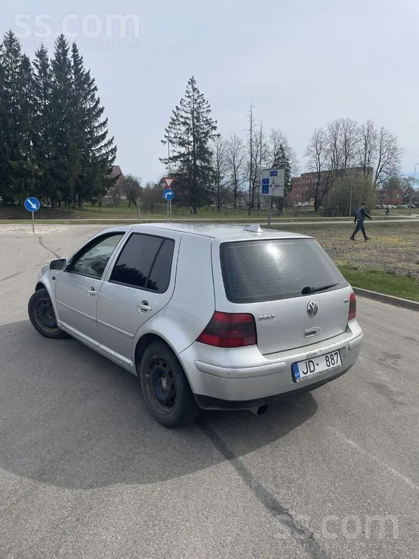 Volkswagen Tirgoju VW Golf 4 1.9 Tdi ar 6 ātrumu pārnesumkārb