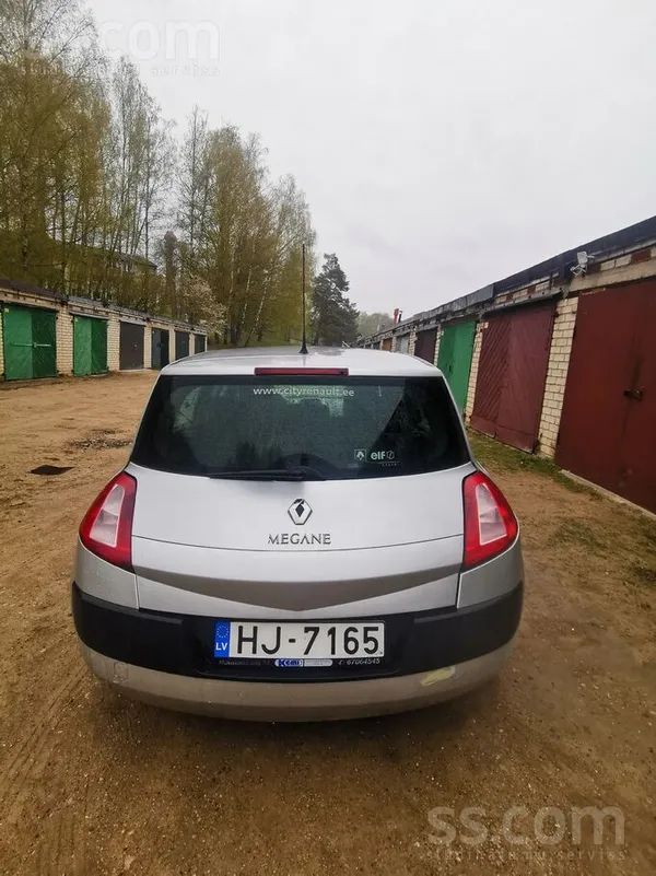 Pārdodu Renault Megane 1.6 benzīns ar manuālo ātrumkārbu. Auto ir braucams u