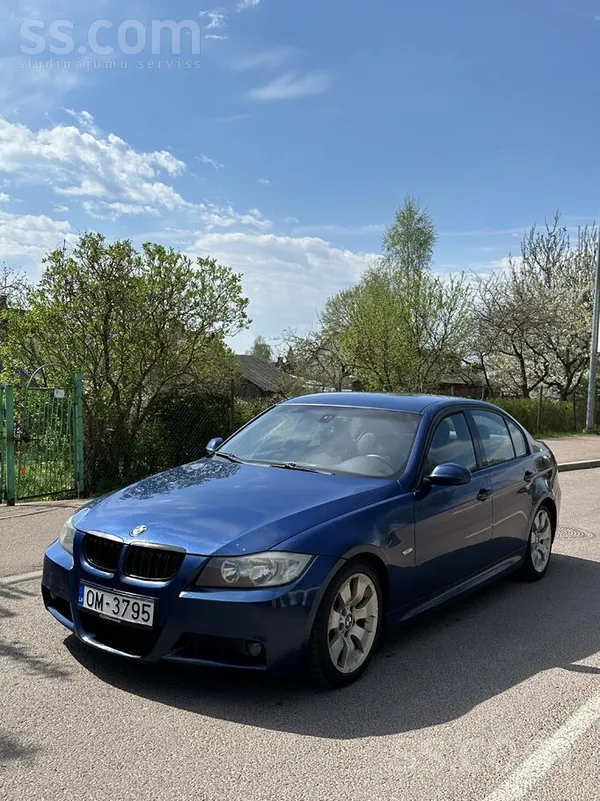 BMW Pārdodu bmw e90. Nodoklis par šo gadu samaksāts, a