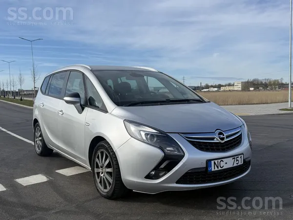 Opel 2012 Opel Zafira Tourer, 2.0D, Manuāls