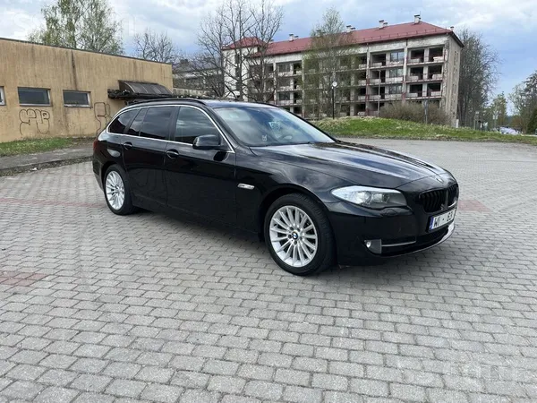 BMW Pārdodu BMW 525d Xdrive. Auto labā tehniskā un viz