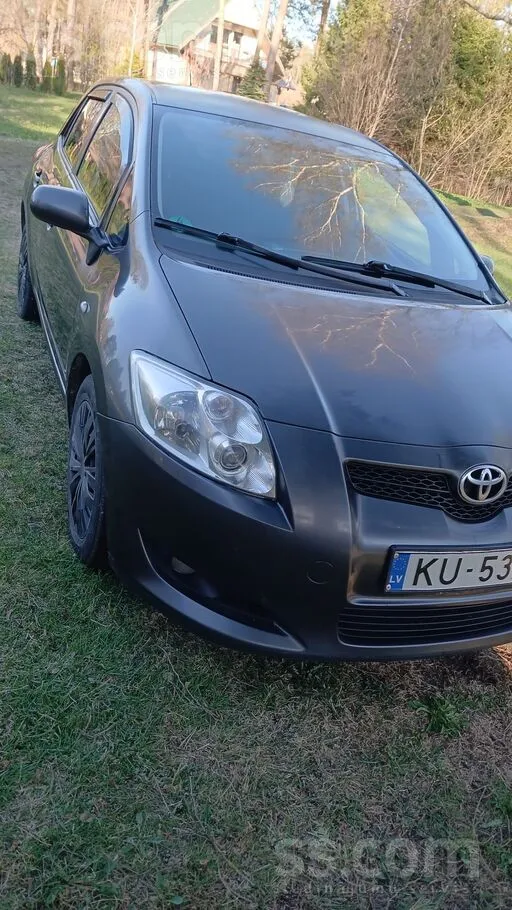 Toyota Sīkāka informācija pa telefonu.