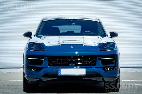 Porsche Cayenne Sport Chrono Plus 

 - Montego Blue Metallic krāsa 
 - Br