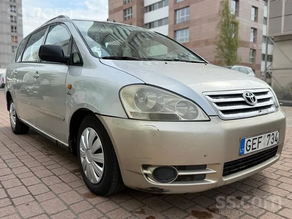 Rūc brauc gaismas deg. Motors ļoti labs.