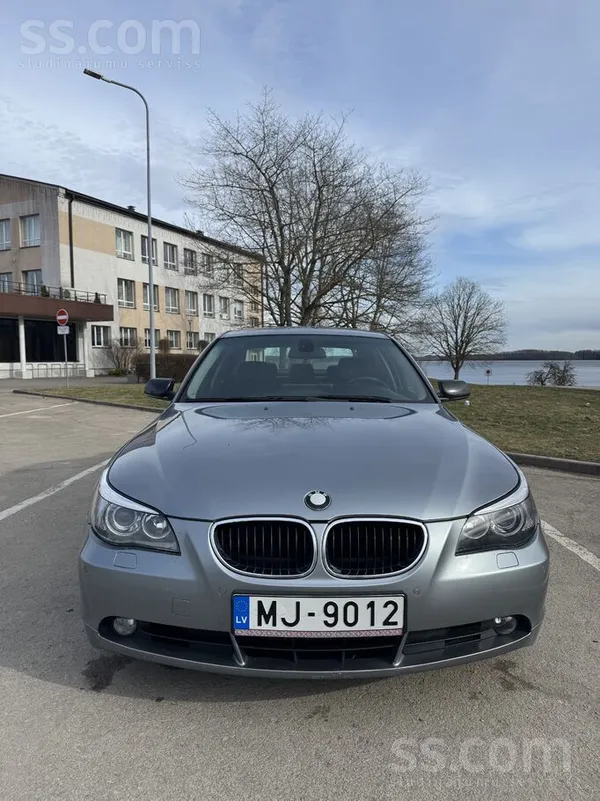 BMW Pārdodu koptu un labi uzturētu BMW E60 2004.g.