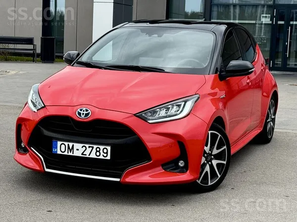 Jauna auto stāvoklis. Toyota Yaris Hybrid Luxury komplektācija. (Individual)