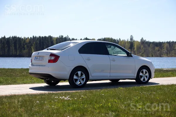Pārdodam ļoti labi koptu 2017. gada Škoda Rapid ar nelielu nobraukumu. Auto