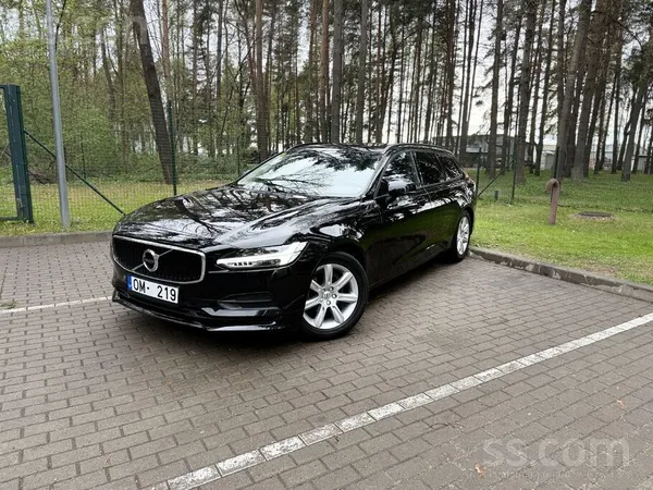 Tikko ievests Volvo V90 D3 dīzeļdzinējs (110 kw) ar manuālo ātrumkārbu un el