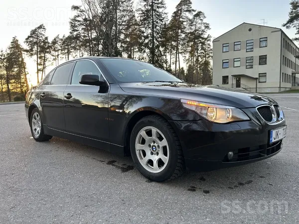 Pārdodu ļoti labu bmw e60
m54 2.5l benzīna dzinējs
automātiskā ātrumkārba