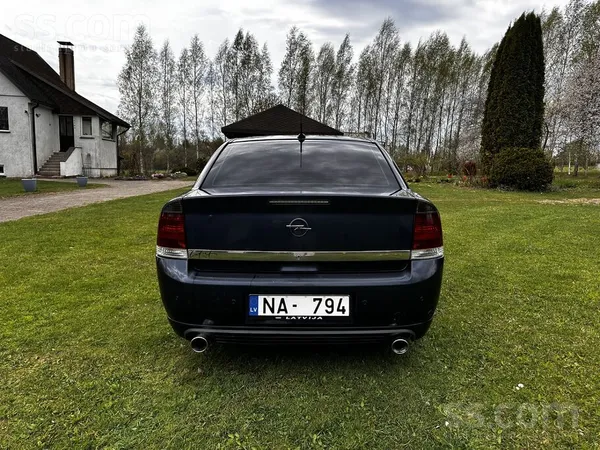 Pārdodu ekonomisku un vizuāli pievilcīgu Opel labā tehniskā stāvoklī. 

Au