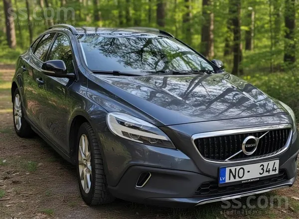 Volvo Pārdodu uzticamu, drošu un ekonomisku Volvo V40. A