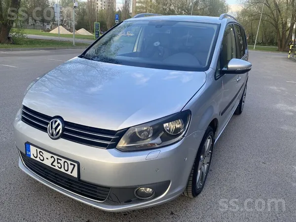 Volkswagen VW Touran 2, 0D ar 103kw Highline komplektācija. A