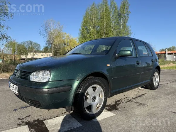 Volkswagen Tirgoju golf 4 ar 1.9 66kw. 