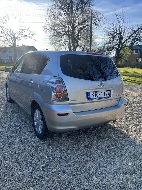 Toyota ejošā kārtībā. 
Veikta ikreizējā apkope. 
Jauns akumulators. 
Vizu