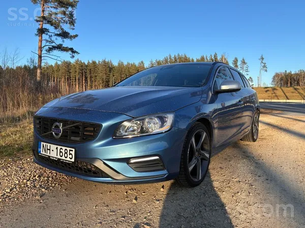 2.0d/133kw D4, R-Design, digitālais spidometrs, melnie griesti, sakabes āķis