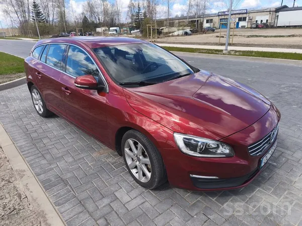 2016.gada modelis, pusādas salons, Volvo V60 2.0 Dīzeļdegviela 110kw/150zs a
