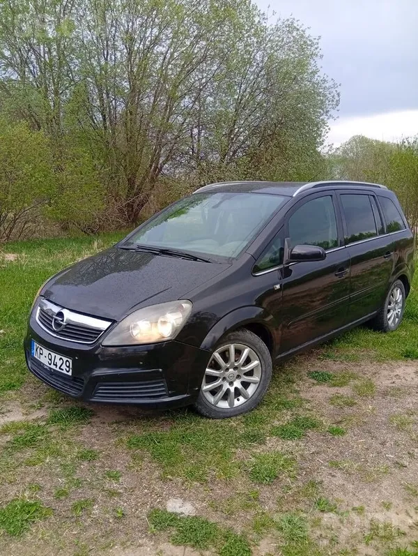 Pārdodas vēl labs Opel. Bagātīga komplektācija. Labākais motors savā klasē 8