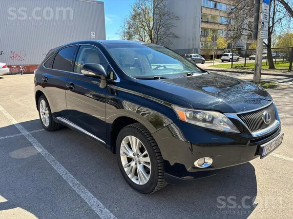 Pārdod Lexus RX 450h 2010 (hibrīds)

 Oriģināls nobraukums 282 000 km
 Be