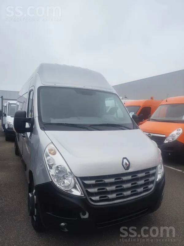 Renault Holandes Maxi augstais un Maxi garais