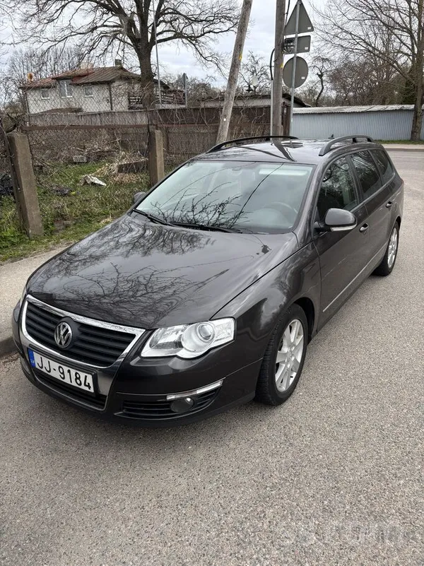 Volkswagen Labs passat. Tehniski ok. Nesen pārkrāsoti abi sān
