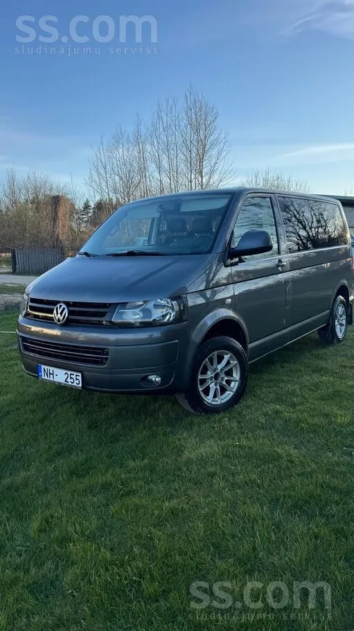 Volkswagen Pārdodu Volkswagen Caravelle ar uzticamu 2.0 dīzeļ