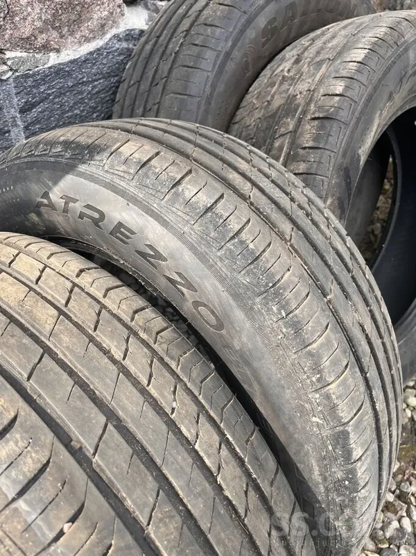 Padodu Volvo XC 70 Awd 136 KW motors
R16 vieglmetāla diski, līdzi ar minimā