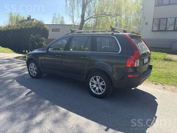 Volvo Pārdodas Volvo Xc90 2005