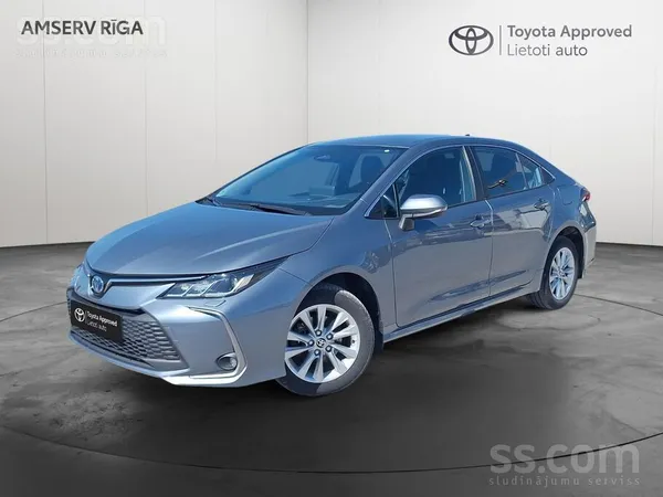 Toyota Corolla (Face lift), Active - komplektācija. 
1.8 Hybrid ar kopējo j