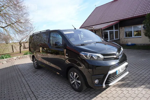 Auto labā kārtībā skatē aizrādījumi nebija bija negadījums sasita aizmuguri
