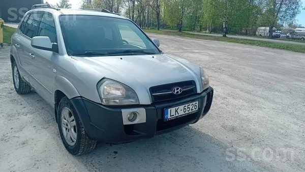 Auto sedies un brauc. viss kas vajag strada. tehniska gandriz uz gadu. Divas