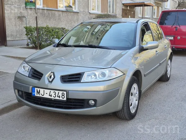 Pārdodu Renault Megane. Pilnīgi jauna tehniskā apskate un nomaksāts ceļa nod