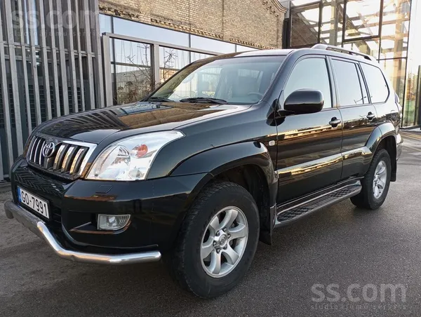 Toyota Продаю Toyota Land Cruiser 120 2007 г. 4, 0 литра 