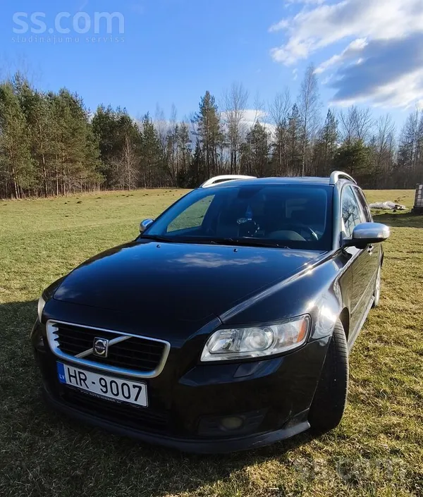 Volvo Sakarā ar jaunas automašīnas iegādi, pārdodu Volvo
