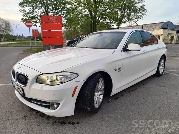 BMW 528 xDrive, F10, 180 kW, lieliskā stāvoklī un bagātīgā komplektācijā: au