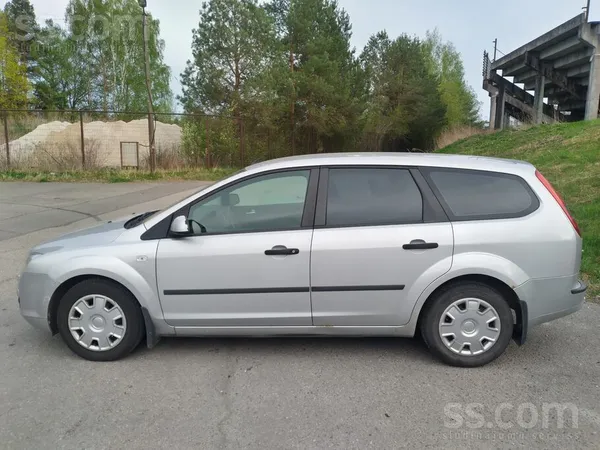 Ford Saviem gadiem labā stāvoklī. Mazs nobraukums. Tehn