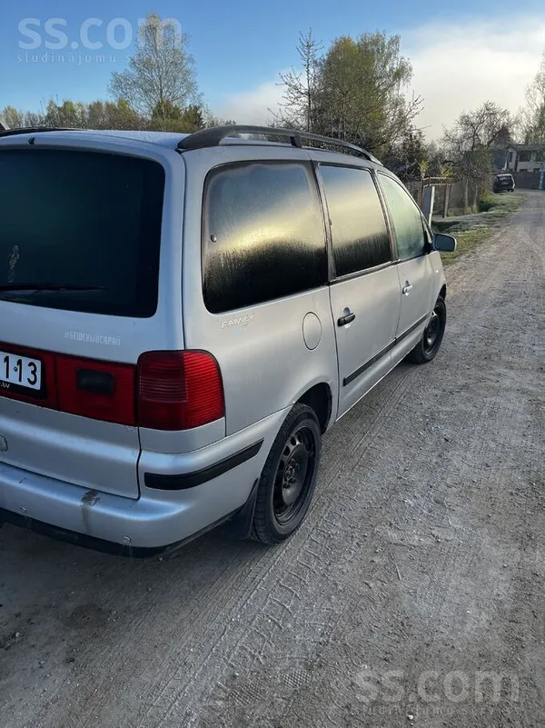 Pārdodu VW Sharan
 Gads: 2002.
 Dzinējs: 1.9 dīzelis (85 kW). 
 Salons: T