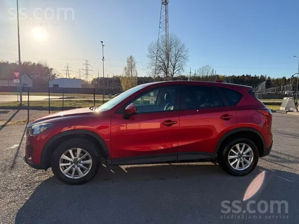 Pārdodu Mazda Cx5 2014 izlaiduma gada. Auto ir kopts un labi uzturēts. Īpašn