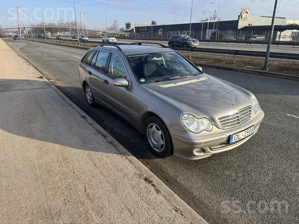 Pārdodu Mercedes C220. Lieliskā stāvoklī. No Vācijas februārī. Nerūsē, dzinē
