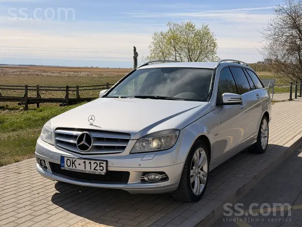 Mercedes Pārdošanā C220 125kw automāts W204 Gada sākuma iev