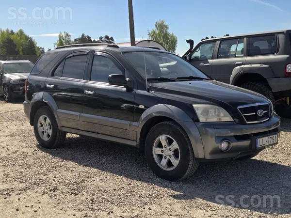 Kia Sorento 2.5 dīzelis ar automātisko pārnesumkārbu. Motors un kārtībā darb