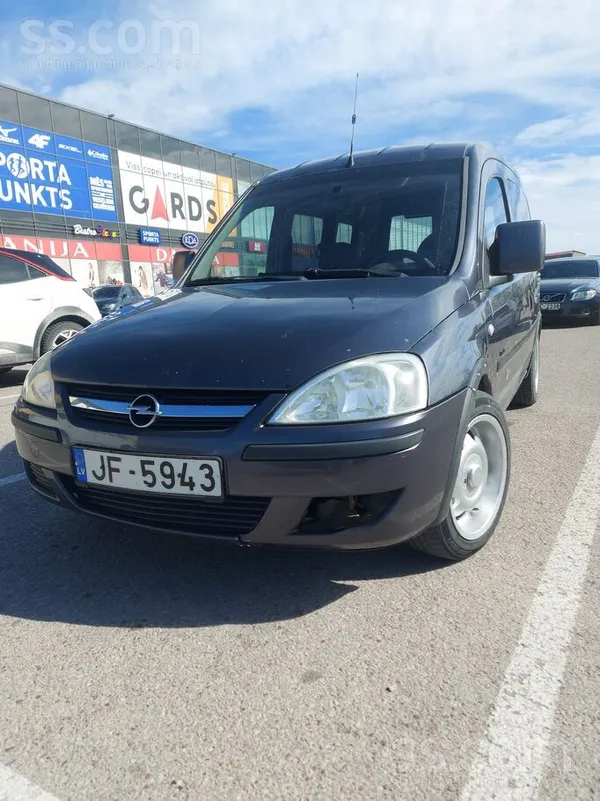 Opel Pārdodu auto ar vakar izietu tehnisko apskati, līd